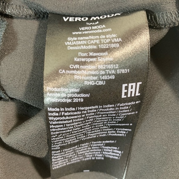 Aware by Vero Moda Black Blouse - Picture 4 of 6